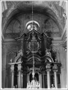 Rzeszów. Kościół oo. Bernardynów. Bazylika Wniebowzięcia Najświętszej Marii Panny. Fragment ołtarza bocznego