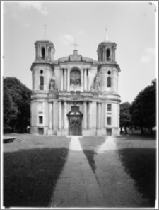 Tarłów – kościół parafialny pw. Świętej Trójcy [elewacja zachodnia]