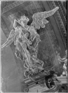 Kielce [Bazylika katedralna Wniebowzięcia Najświętszej Maryi Panny – fragment ołtarza bocznego]
