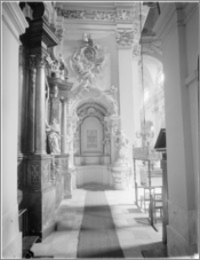 Leszno. Kościół farny św. Mikołaja. Wnętrze. Nagrobek Bogusława Leszczyńskiego biskupa łuckiego (zm. 1691)