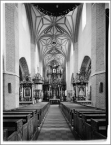 Orneta – Kościół parafialny pw. św. Jana Chrzciciela [widok w stronę prezbiterium]