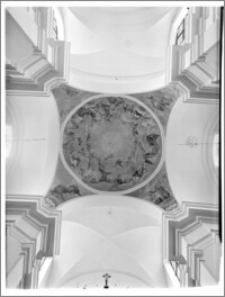 Węgrów. Kościół poreformacki św. Antoniego z Padwy i św. Piotra z Alkantary. Wnętrze. Malowidło na kopule