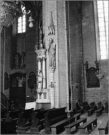 Chełmno – Kościół parafialny pw. Wniebowzięcia Najświętszej Maryi Panny [fragment nawy głównej]