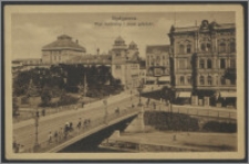 Bydgoszcz. Plac teatralny i most gdański