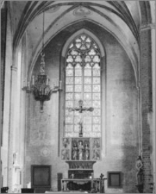Toruń. Bazylika katedralna św. Jana Chrzciciela i św. Jana Ewangelisty. Wnętrze. Ołtarz główny