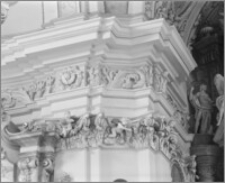Głogówko k/Gostynia. Kościół filipinów (Bazylika na Świętej Górze). Wnętrze. Fragment sztukaterii w nawie głównej
