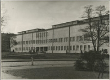 Biblioteka Uniwersytecka w Toruniu: budynek przy ul. Chopina w latach 1947-1973 / Toruń 1951